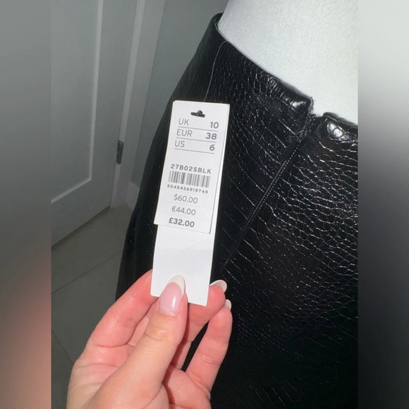 BLACK Croc Embossed Faux Leather Midi Skirt - Picture 6 of 7